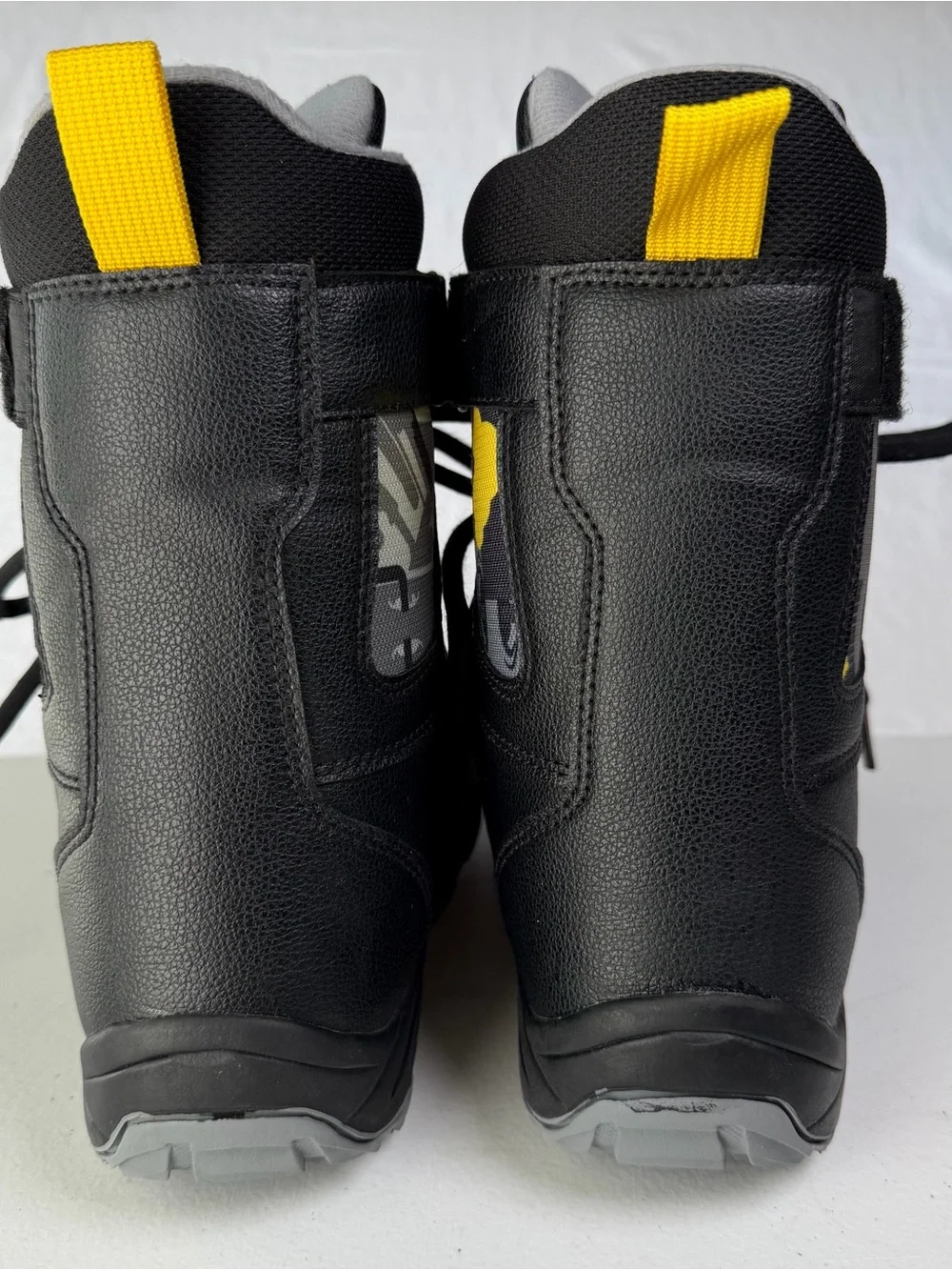 Burton Kids Freestyle Snowboard Boots Youth 5
